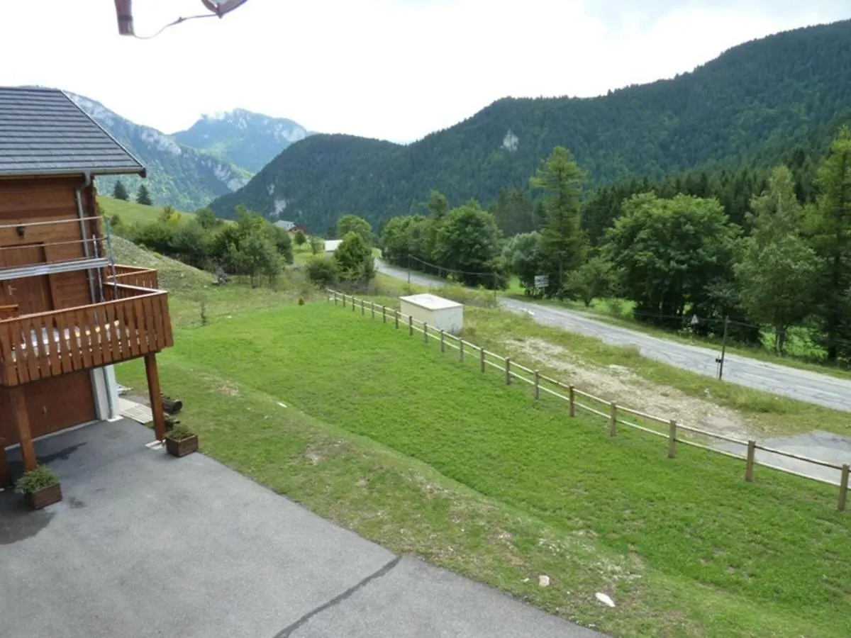 Chalet 3 Etoiles Avec Grande Terrasse, Garage Et Acces Aux Randonnees - Fr-1-573-52 Le Biot 0*,