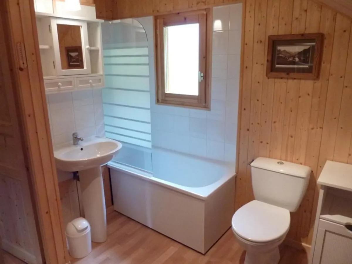 Chalet 3 Etoiles Avec Grande Terrasse, Garage Et Acces Aux Randonnees - Fr-1-573-52 Le Biot