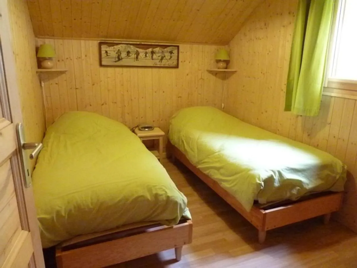 Chalet 3 Etoiles Avec Grande Terrasse, Garage Et Acces Aux Randonnees - Fr-1-573-52 Le Biot
