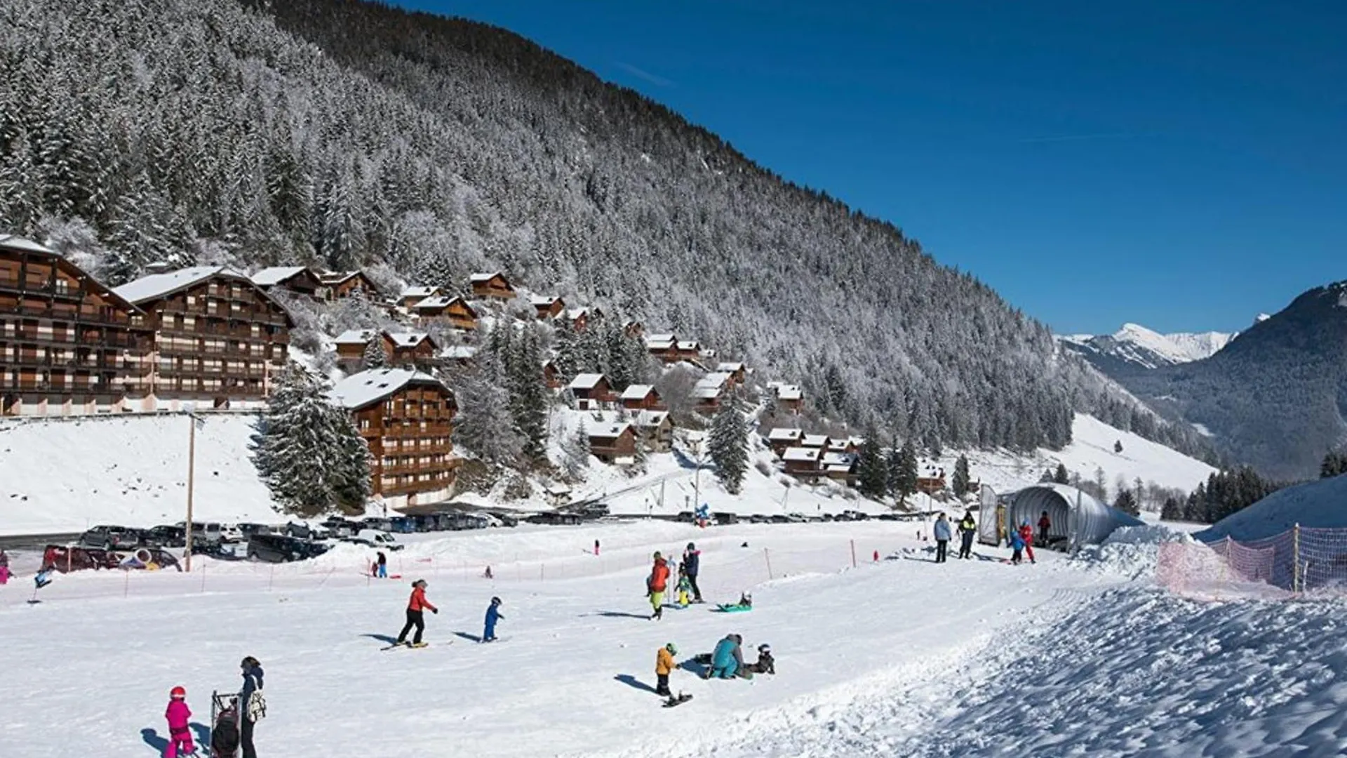 Chalet 3 Etoiles Avec Grande Terrasse, Garage Et Acces Aux Randonnees - Fr-1-573-52 Le Biot فرنسا